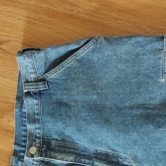 Wrangler shorts Size 40. - Picture 2 of 6